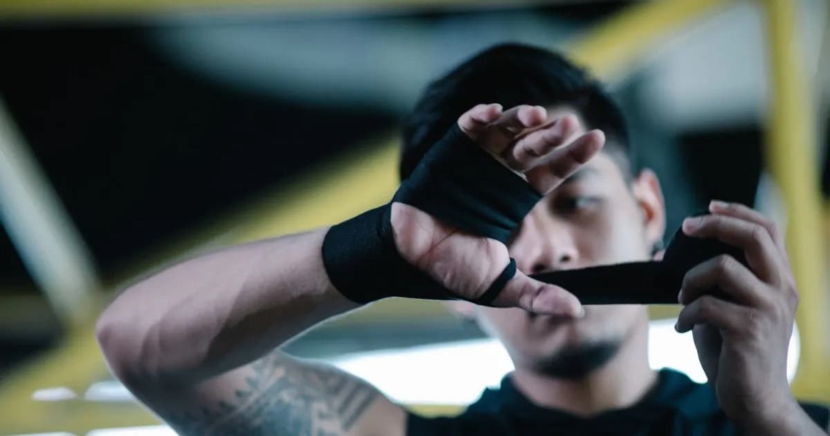 Boxing hand wraps for beginners: how to choose, use, and care for them